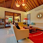 Villa Daksina